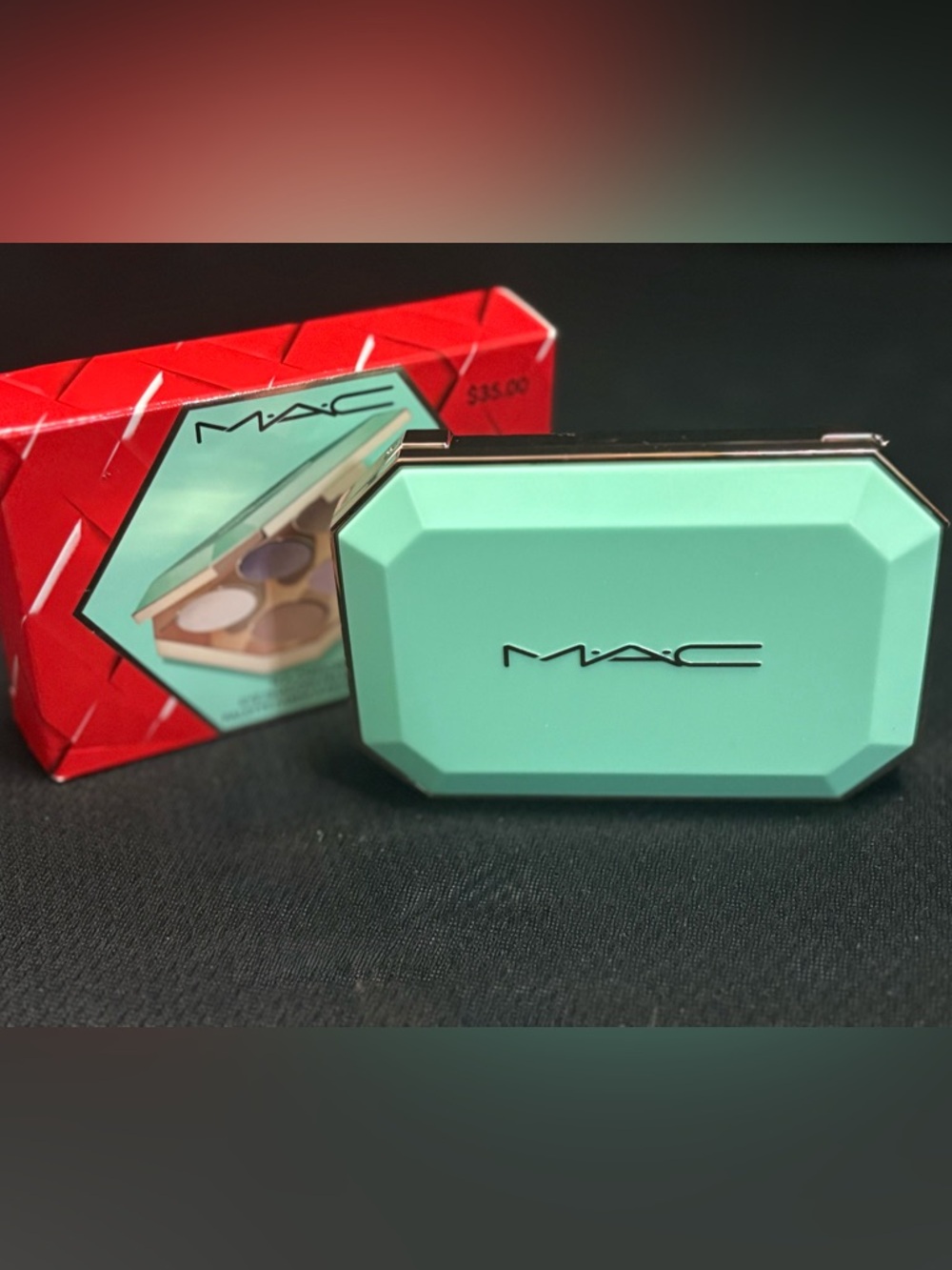 MAC Cosmetics limited Edition Holiday 2025 Eyeshadow Compact